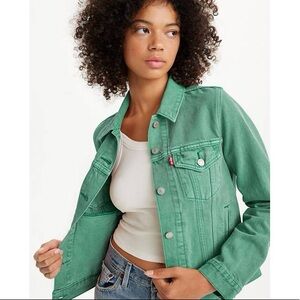Women’s Levi’s jacket